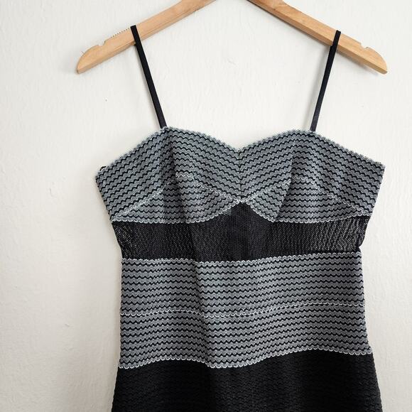 NWT Jovani Maslavi Black White Bandage Mesh Cocktail Mini Dress Size 8 - Picture 4 of 13